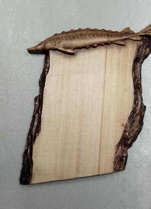 Доска разделочная декоративная, подарочная доска резная с осетром из дерева, доска для подачи размер 22 х 17 см.9 фото