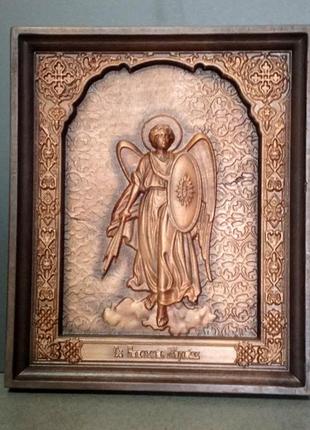 Ікона архангел михайло дерев'яна різьблена розмір 12.5 х 15 см.