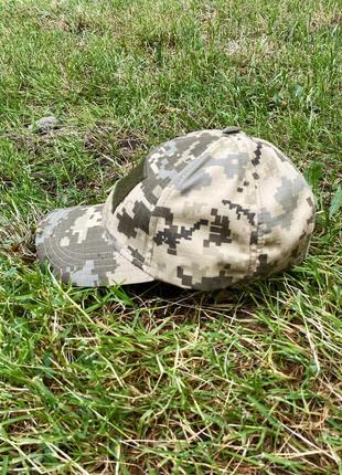 Тактическая кепка пиксель всу, бейсболка пиксель с шевроном, летняя армейская кепка регулируемая + подарок2 фото
