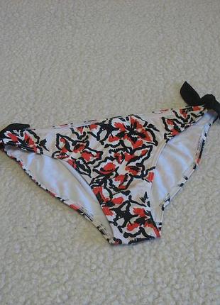 Плавки с завязками обманками