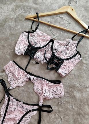 Розовый сексуальный комплект белья с подтяжками для чулок ажурная из кружева портупеи корсет с м 42 44 46 482 фото