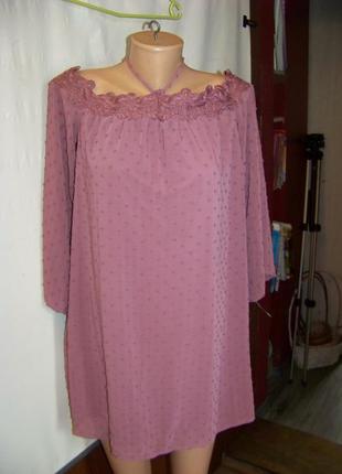 Нежное платье со спущенными плечами и кружевом в оттенке пепел розы мл3 фото