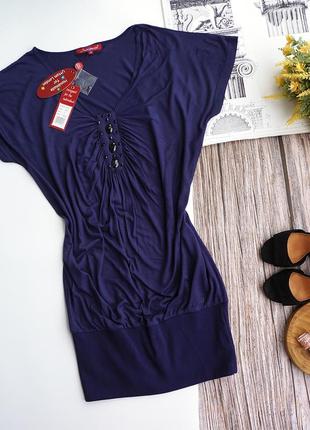 Платье размеры 42-46 и 44-50 с камнями v-силуэта без линии рукавов uttam london