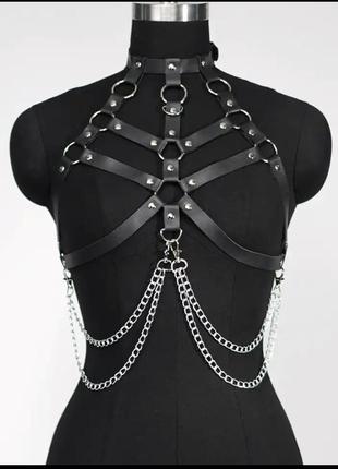 Шкіряна чорна портупея з ланцюгами на бедра та груди 🔥