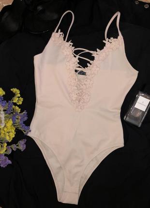 Нежный пудровый боди от topshop