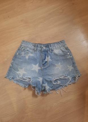 Модные шорты