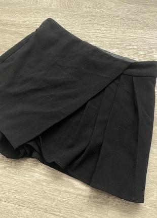 Стильные короткие юбки шорты плиссе в складку atmosphere4 фото