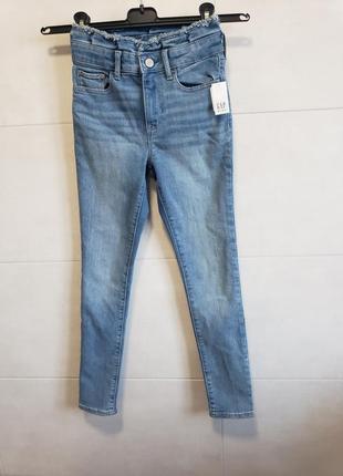 Gap denim джинсы р. 140 новые!