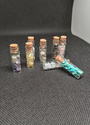 Натуральні камені в пляшках, декор та медитація4 фото