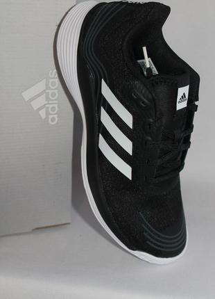 Кросівки adidas novaflight primegreen usa--9,5--fr--42--устілька-26,8 см
