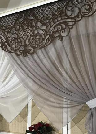 Ажурний ламбрекен з тюлем. колір сріблястий