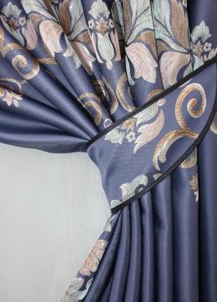 Шторна тканина блекаут з вишивкою гладдю. колір світло синій