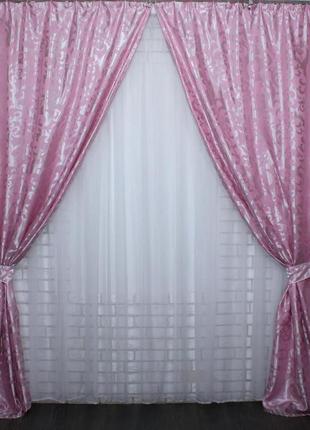 Комплект готовых жаккардовых штор "вензель" розового цвета4 фото