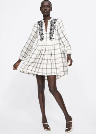 Натуральное платье zara с вышивкой м