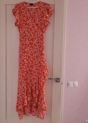Новое платье с ярким цветочным принтом1 фото