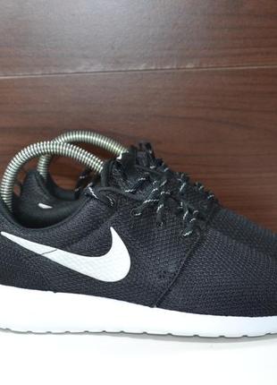 Nike rosherun 36.5р кросівки оригінал літні