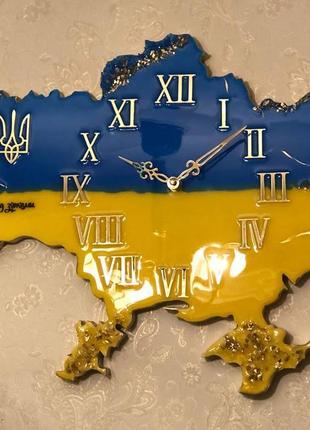 Часы настенные из эпоксидной смолы "карта украины" 40x25 см10 фото