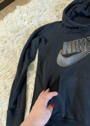 Худи nike кофта спортивная с капюшоном классная бренд оригинал удобная практичная черная с золотистым логотипом3 фото