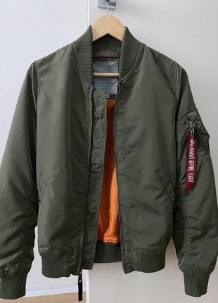 Бомбер alpha industries