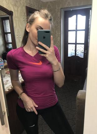 Футболка flyknit nike dri-fit