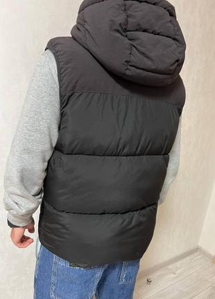 Жилетка безрукавка zara puffer gilet with hood |4302/315| оригінал4 фото