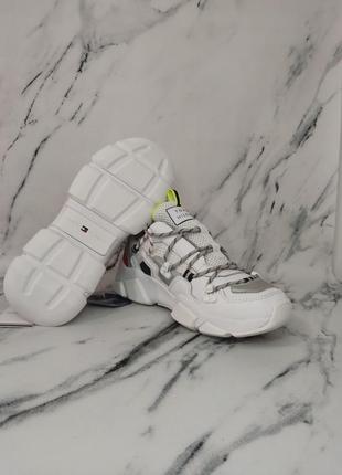 Кроссовки женские tommy hilfiger city voyager chunky sneaker, fw0fw046104 фото