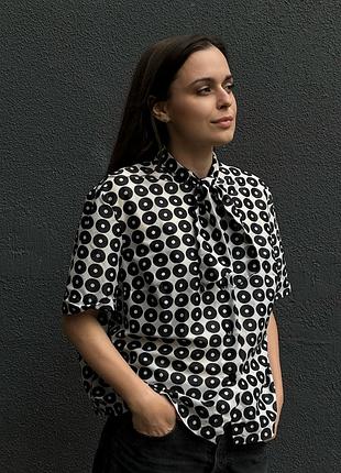 Винтажная рубашка, блуза в горохи с бантом