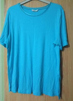 Брендова футболочка в стилі люкс