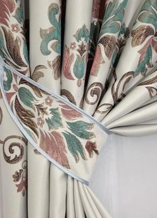 Шторна тканина блекаут з вишивкою гладдю. колір світло сірий