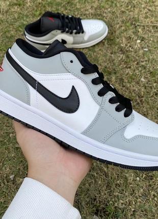 Кросівки nike air jordan 1 low light smoke grey джордан смокі оригінал9 фото