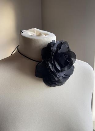 Цветок чокер