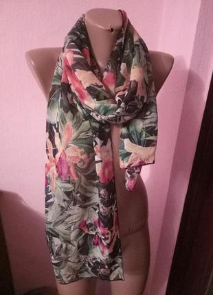 Яскравий шифоновий шарфик