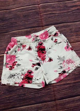 Трикотажные шорты для девушек 122-128.