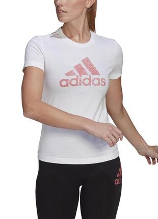 Жіноча бавовняна футболка adidas badge of sport