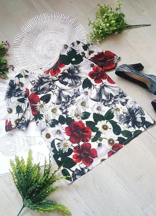 Футболки с ярким цветочным принтом в цветы маки, ромашки фирменная