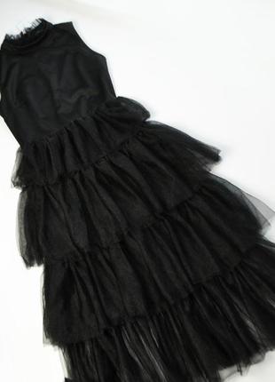 Шикарное многослойное фатиновое платье макси с оборкой на воротнике2 фото