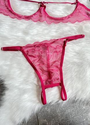 Сексуальна жіноча нижня білизна комплект: трусики та ліф рожеві з відкритим доступом4 фото