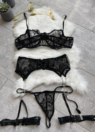 Сексуальна жіноча нижня білизна комплект: ліф та трусики гартери пояс з ланцюжками чорний