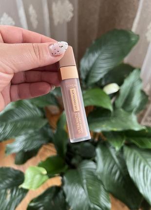Матова стойкая помада лореаль  l'oreal paris les chocolats ultra matte