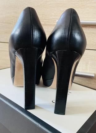 Черные туфли.культовая модель от gucci (39.5 г.)4 фото