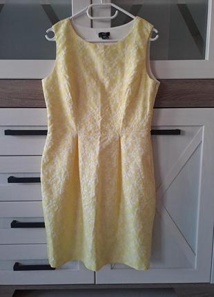 Платье желтое с цветочным принтом f&amp;f1 фото