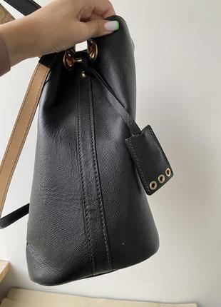 Чорна щільна сумка-шопер із перфорації6 фото