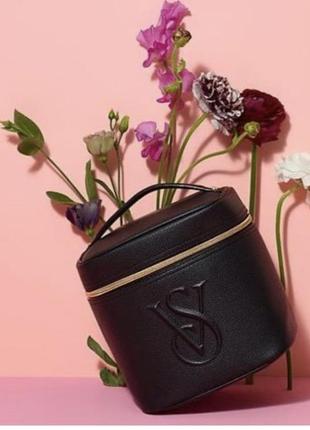 Черная косметичка виктория сикрет