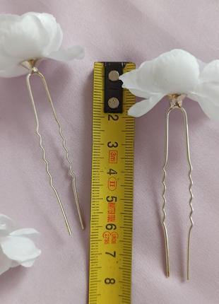 Набор шпилек для волос, белые цветы со стоазами.4 фото