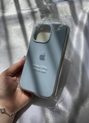 Чехол на айфон 13 про / iphone 13 pro голубой силиконовый из лого