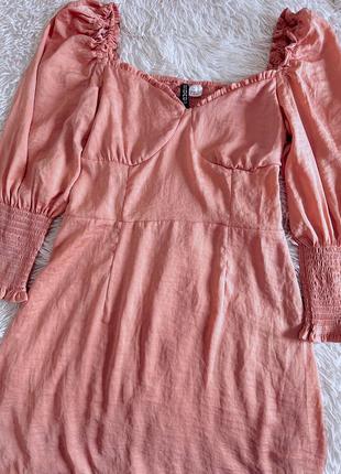 Нежное розовое сатиновое платье h&m5 фото