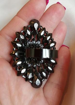 Розкішна каблучка 3