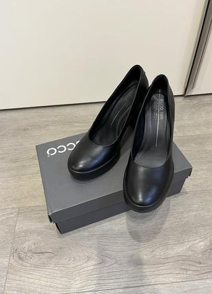 Туфлі ecco