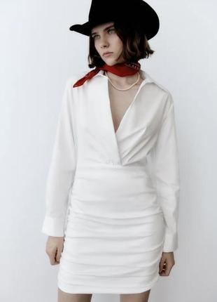 Белое хлопковое платье со сборками по бокам zara1 фото