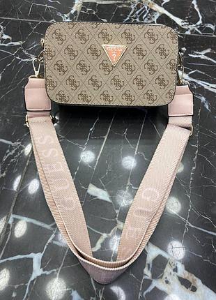 Сумка коричневая женская в стиле guess сумка маленькая гесс сумочка клатч кросс-боди